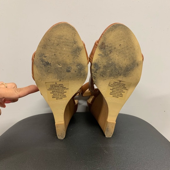 Express khaki leather strappy wedges - Picture 3 of 4